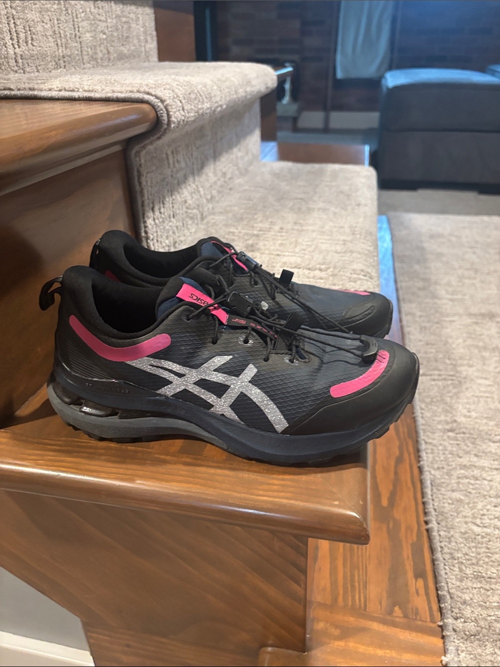 Asics Black with Pink Accent Women's Athletic Trail Shoes size 7